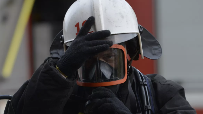 В МЧС заявили о локализации пожара в жилом доме в Омске