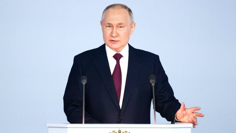 Путин заявил, что США поставляют Киеву кассетные боеприпасы из-за общего дефицита снарядов