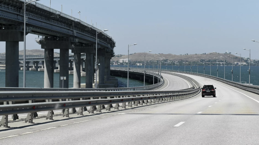 Движение железнодорожного транспорта на Крымском мосту возобновлено