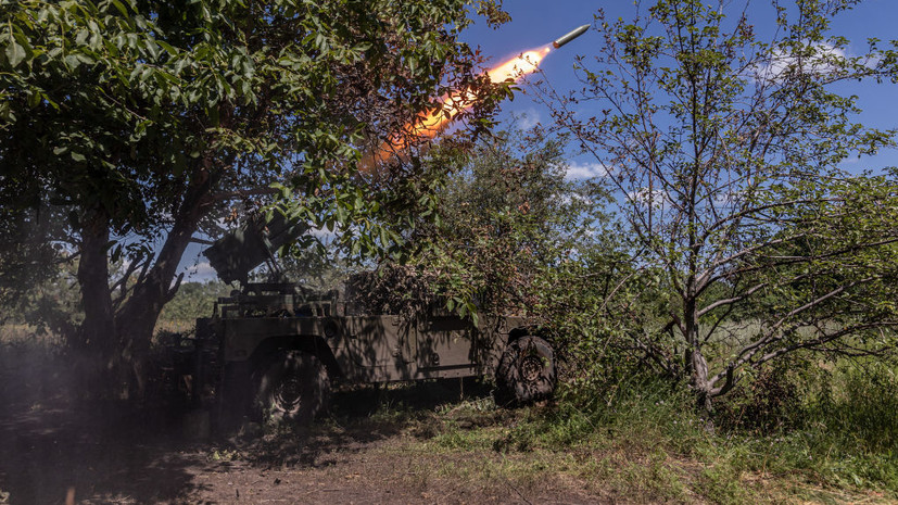 Военная хроника сообщила о массированном ударе ВС России по ВСУ в Херсоне