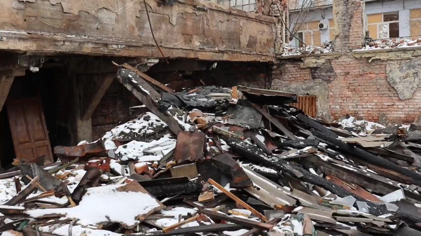 «Сюда приводили детей и внуков»: директор детской спортшколы в ЛНР — об уничтожении здания ракетами ВСУ