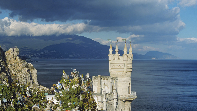 В Крыму заявили об отсутствии массовых отмен броней на отдыхе на полуострове