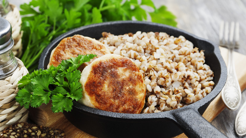 польза гречки. гречка поднимает гемоглобин. гречка повышает. чем полезна гречневая каша для организма. гречневая каша полезные свойства.