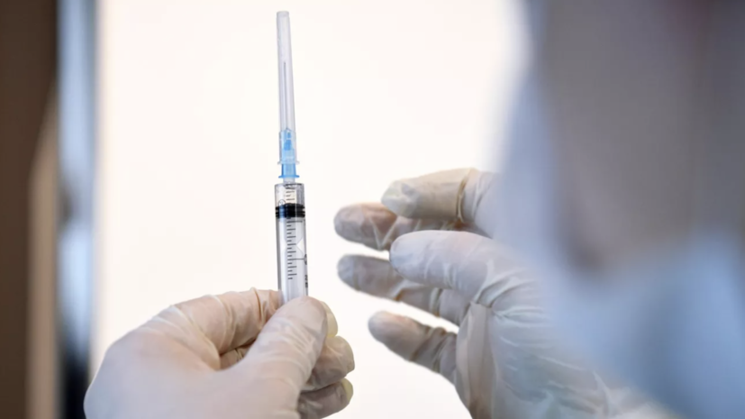 Минздрав России предложил перейти к вакцинации от COVID-19 только уязвимых категорий граждан
