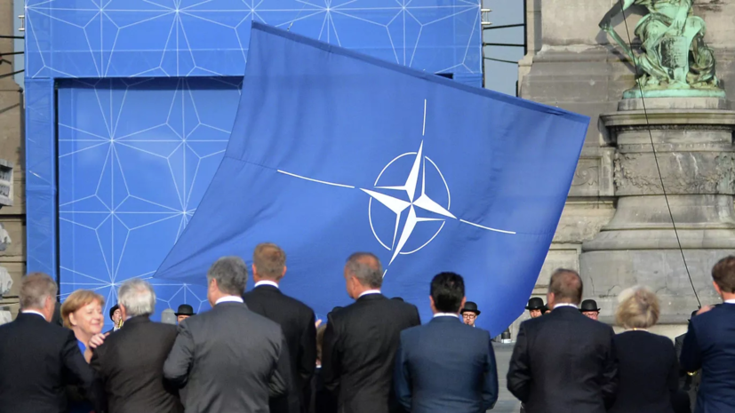 Дипломат Полянский заявил, что НАТО должно «убраться к чёрту из соседства с Россией»