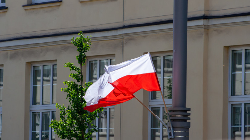 Власти Польши переводят под принудительное управление две связанные с Россией компании