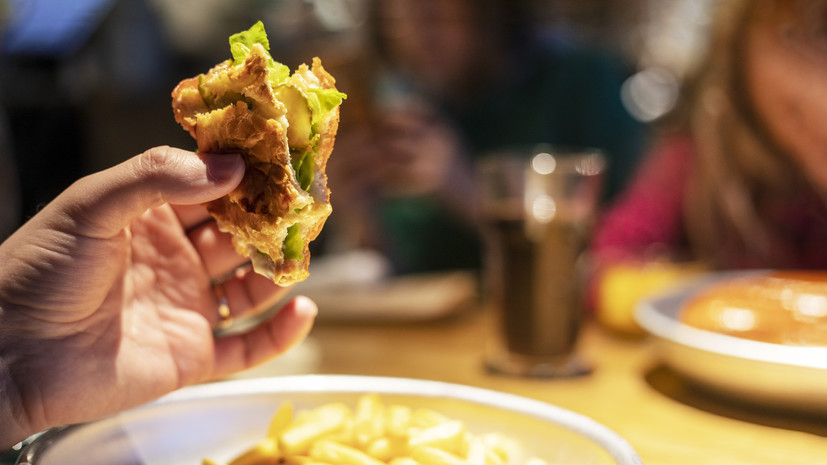 Врач Тихомирова предупредила о вреде повышенного употребления скрытой соли