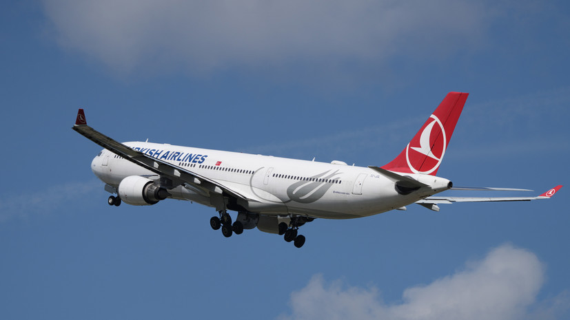 Самолёт Turkish Airlines совершил экстренную посадку из-за суицида пассажира на борту