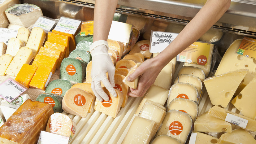 Диетолог Мухина заявила, что сыр и квашеную капусту не нужно мыть перед употреблением