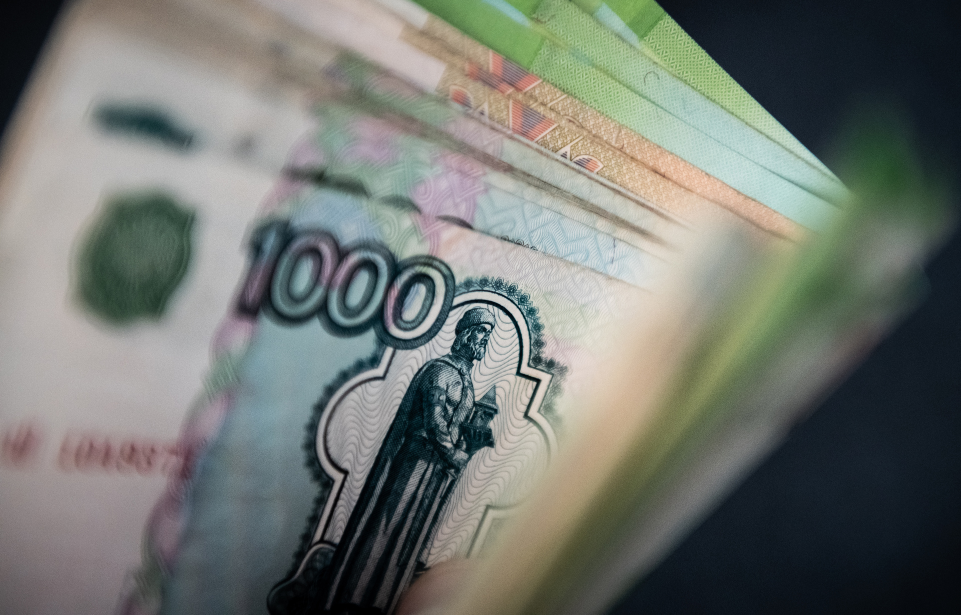 Важно создать условия вкладывать деньги и зарабатывать дома»: Путин одобрил  запуск программы долгосрочных сбережений — РТ на русском