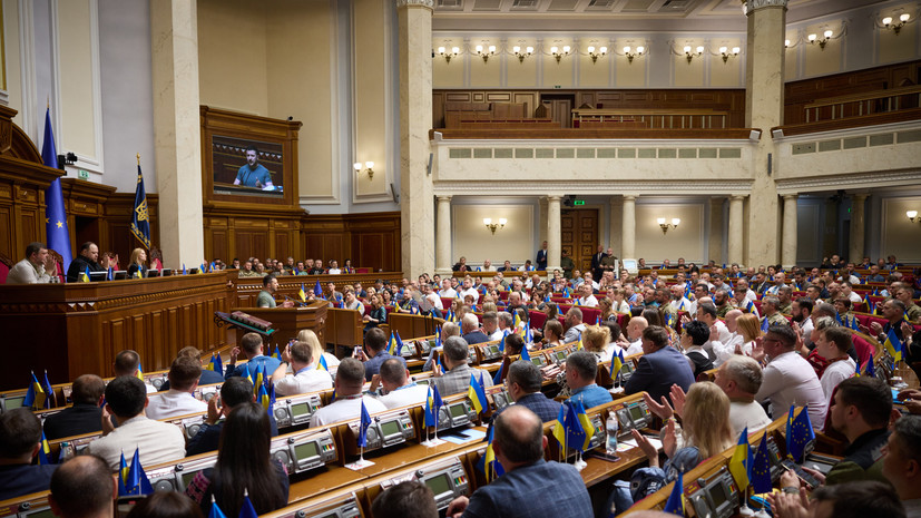 Украинский депутат: власть в стране перейдёт к Раде в случае смерти Зеленского