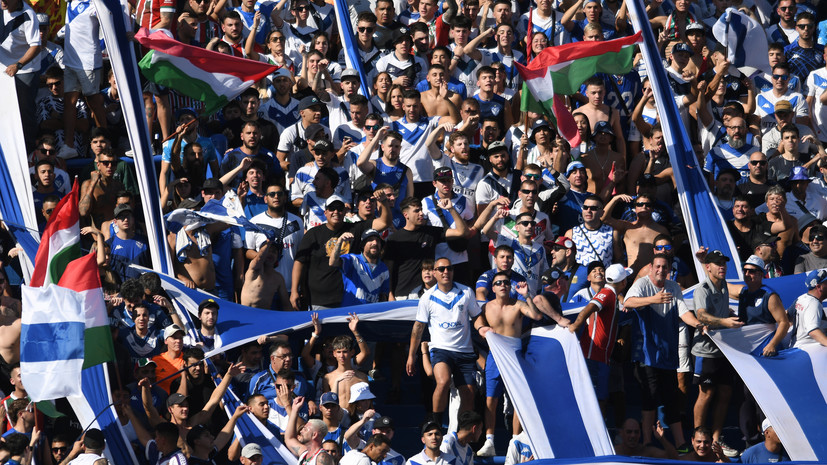 Вооружённые болельщики «Велес Сарсфилд» напали на игроков после матча