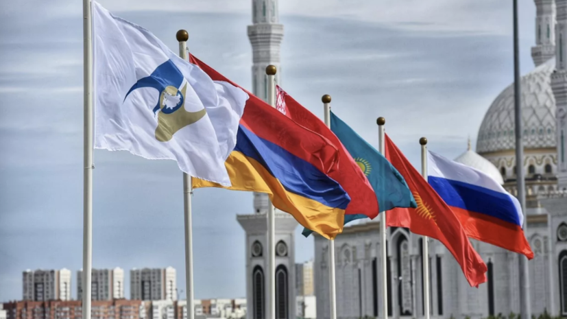 МИД России: Запад угрожает ЕАЭС вторичными санкциями, но давление получается сдержать