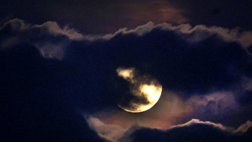 Специалист Железнов рассказал о двух суперлуниях в августе
