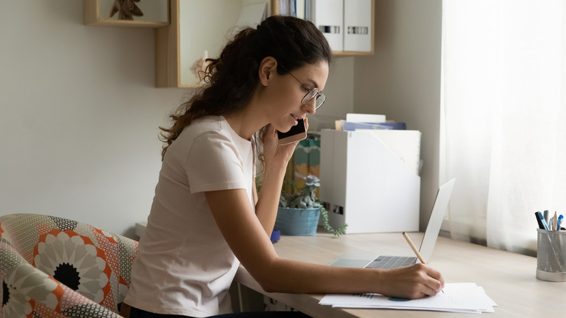 Адвокат Позен посоветовала не доверять звонкам от «банковских служащих»