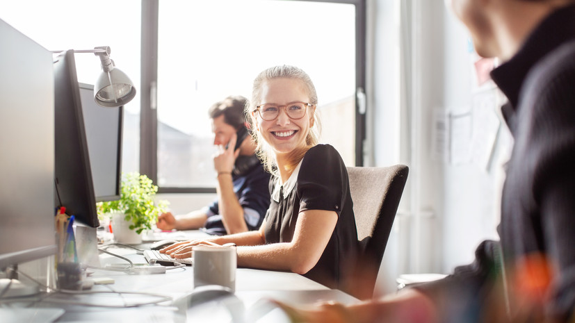 Больше половины россиян пошли работать в возрасте до 18 лет