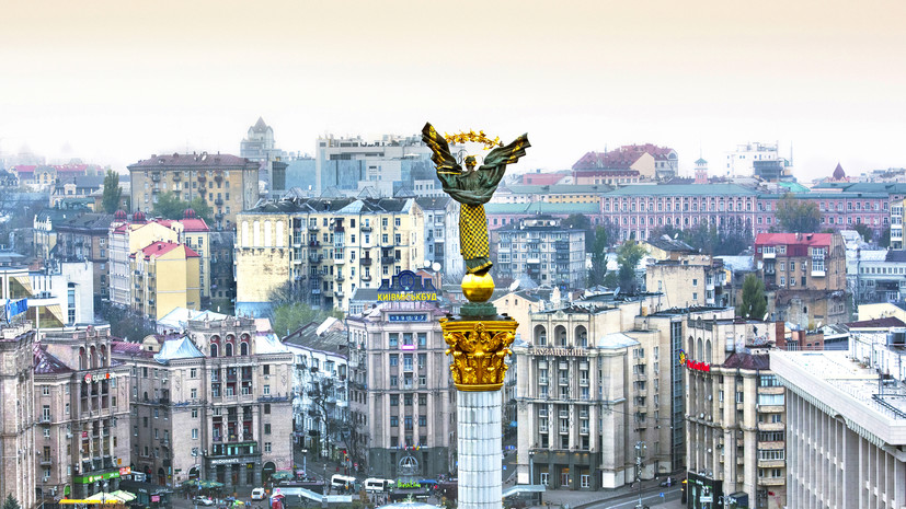 Около половины украинских дипломатов не вернулись из заграничных командировок с 2022 года