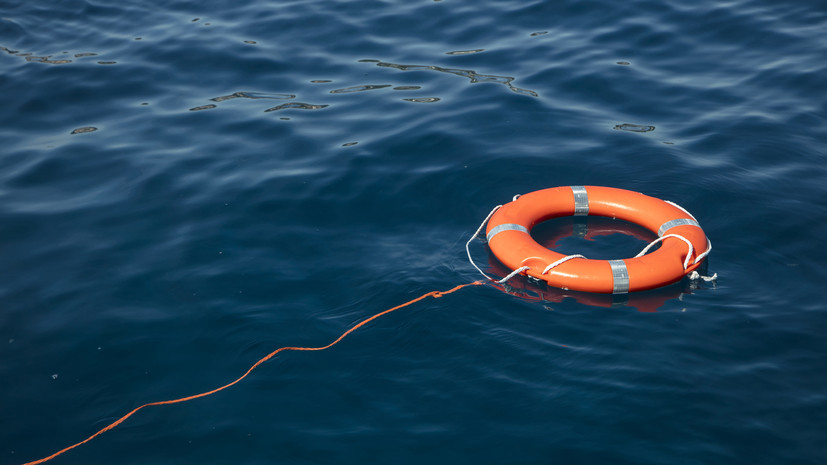 Минздрав: в Карелии перевернулось маломерное судно