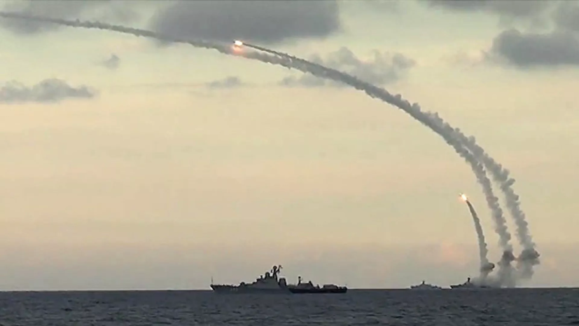 Военная хроника сообщила о пуске ракет «Калибр» из Чёрного моря по объектам ВСУ