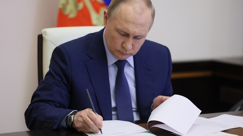 Путин поручил к 15 декабря дать право регионам России вводить курортный сбор