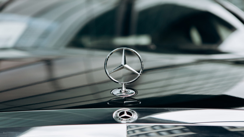 Автоэксперт Кадаков: Mercedes-Benz подчиняется санкционному давлению Евросоюза