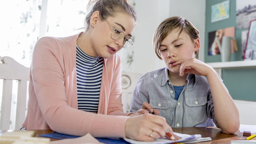 Спрос на услуги репетиторов в России вырос на 42% в августе — РТ на русском