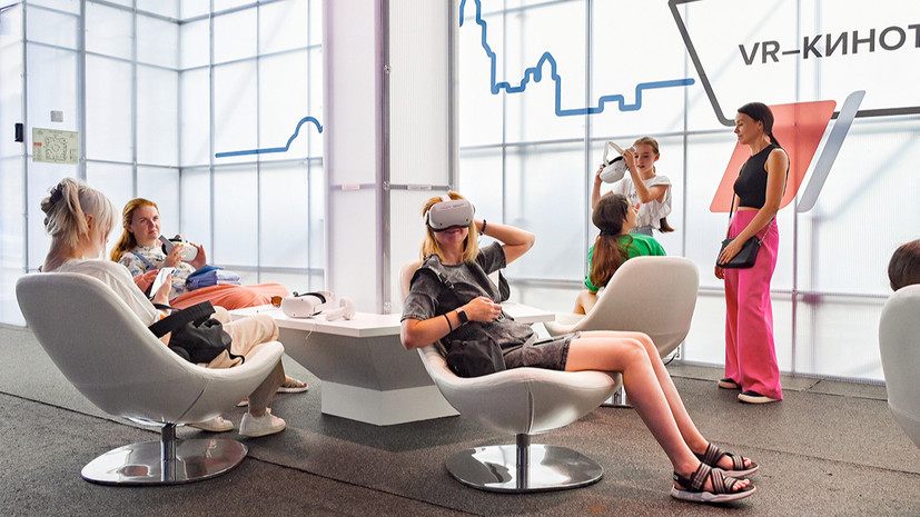 Гостей МУФ в «Лужниках» приглашают на виртуальное путешествие по Москве