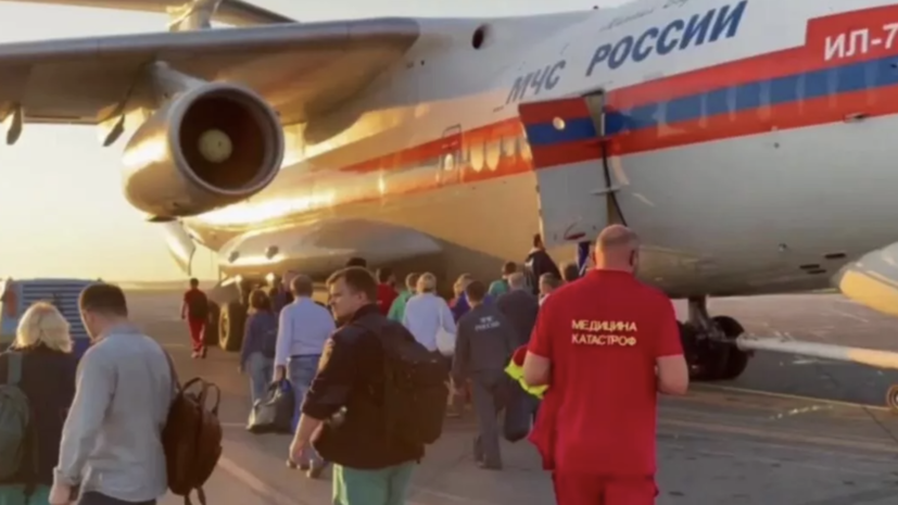 Пострадавших при взрыве в Махачкале доставят в Москву спецбортом МЧС
