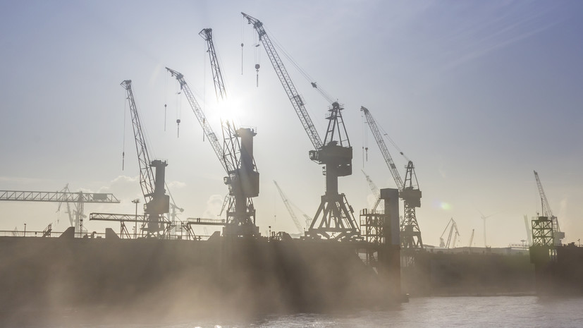 На Украине сообщили о повреждении инфраструктуры в порту Рени Одесской области
