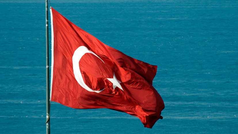 Турция взяла в аренду на 99 лет порт в Ливии для размещения там военной базы