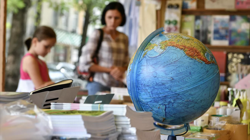 В Подмосковье заработали первые школьные ярмарки