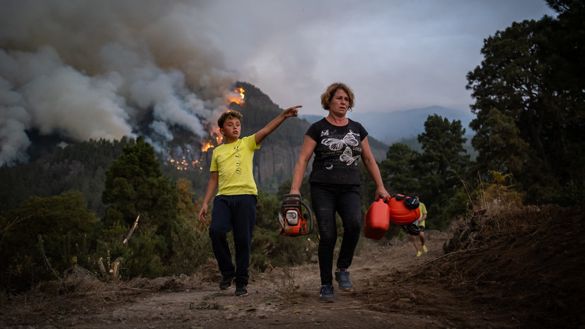 Около 4,5 тысячи человек покинули Тенерифе из-за ситуации с лесным пожаром
