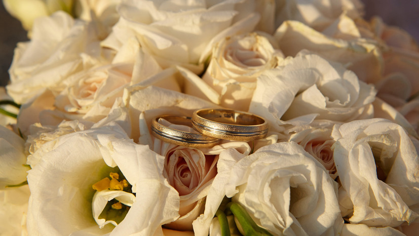 На церемониях бракосочетания на площадке МУФ пары получат семейный герб