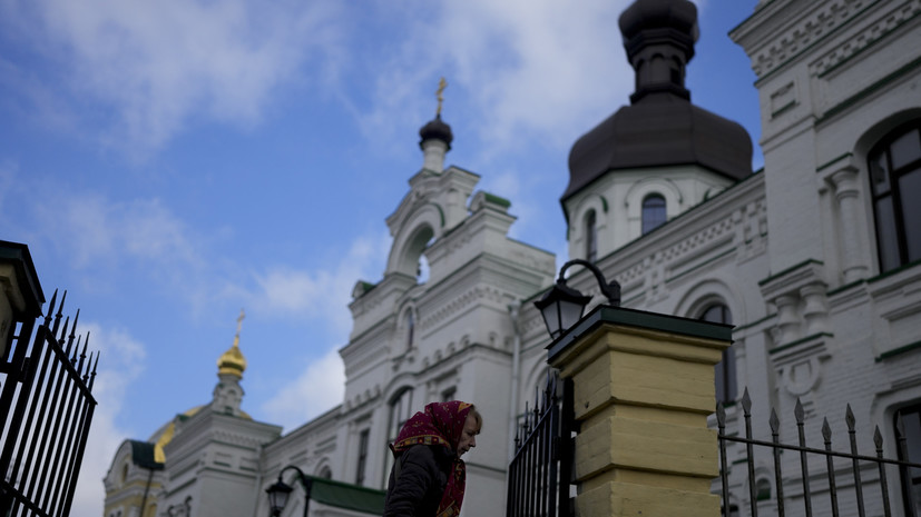 Студентам Киевских духовных школ запретили учиться на территории Киево-Печерской лавры
