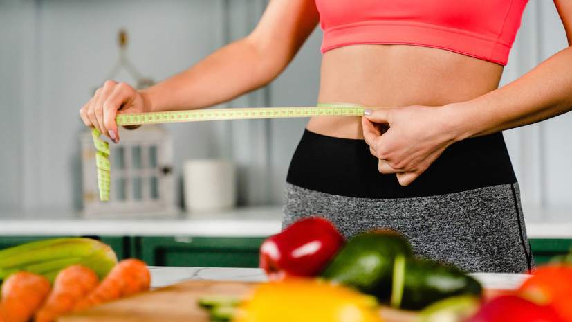 Нутрициолог Коробейникова призвала не голодать во время попыток снизить вес