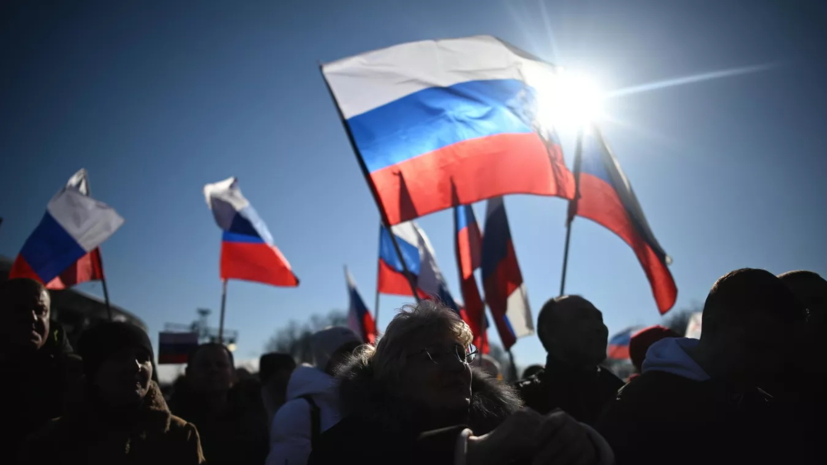 Юрист Ярмуш предупредила об уголовной ответственности за глумление над флагом России