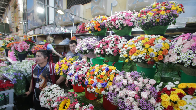 Флорист Гаганова прокомментировала ситуацию с ценами на букеты к 1 сентября