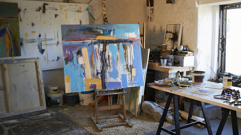 В Санкт-Петербург доставили картины таганрогского музея для реставрации