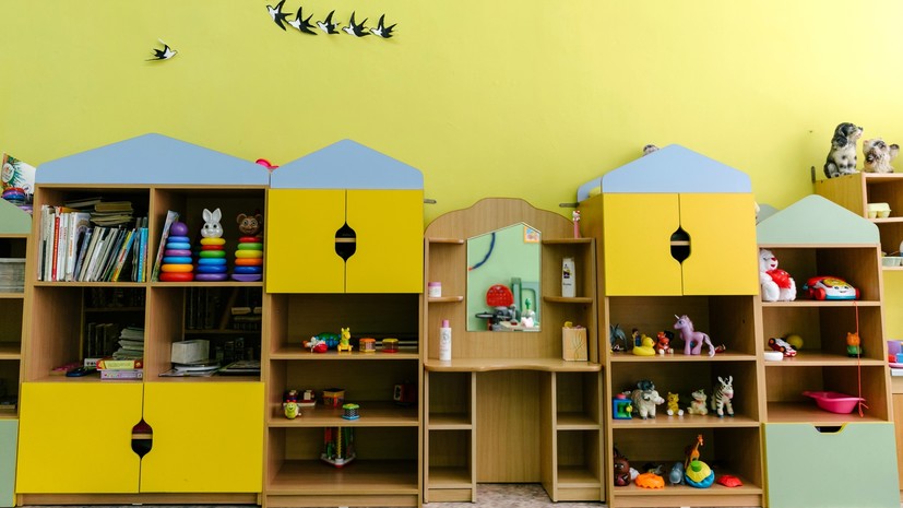 «Ваши дети у меня»: что известно о ситуации с увольнением заведующей детским садом, осуждавшей СВО