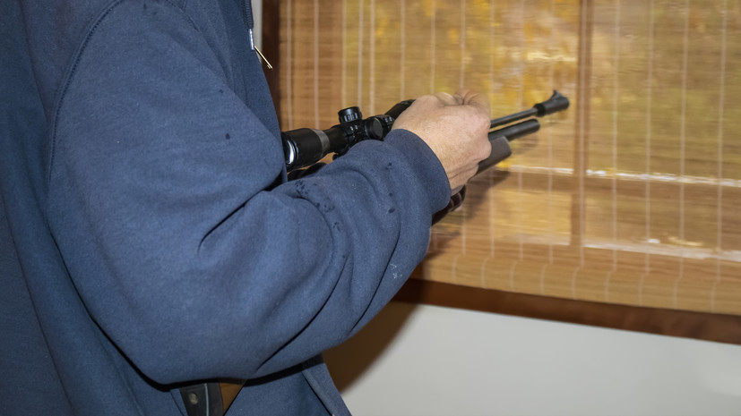 В Краснодаре мужчина открыл стрельбу из охолощённого оружия из окна дома