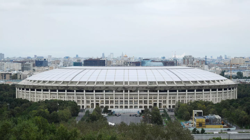 В «Лужниках» открыли Световой тоннель