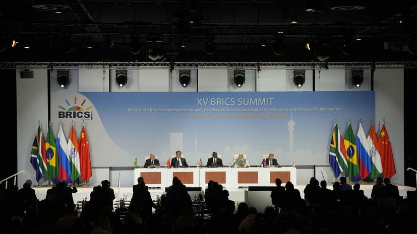 Сенатор Карасин заявил, что БРИКС не будет менять название