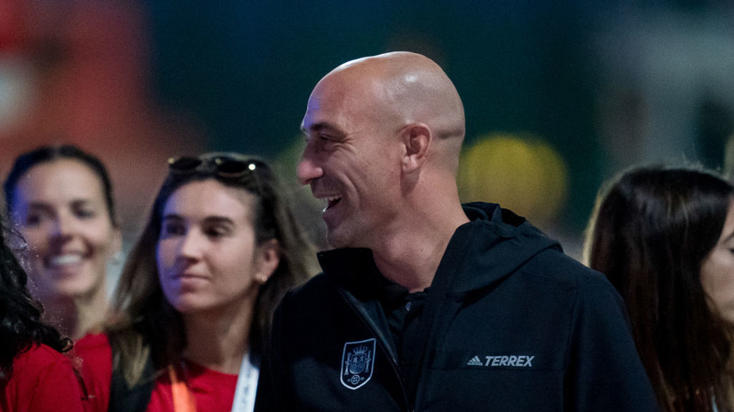 Español: Рубиалес 25 августа подаст в отставку с поста президента RFEF