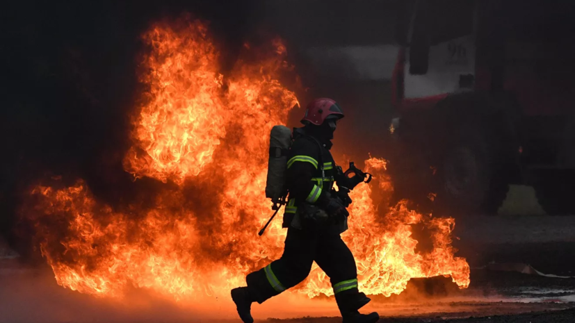 В Пятигорске возник пожар в магазине на рынке