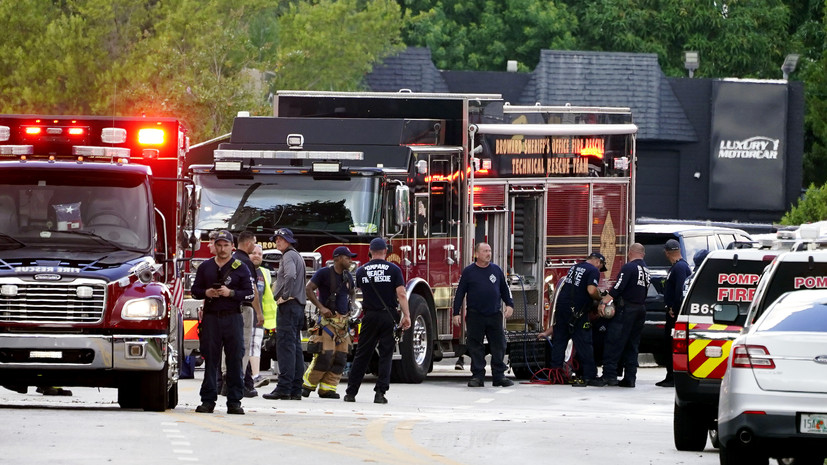 Во Флориде спасательный вертолёт упал в жилом районе