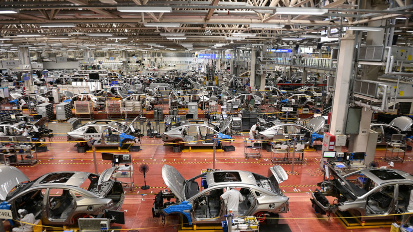 Японский автоконцерн Toyota из-за сбоя приостановил работу всех заводов в стране