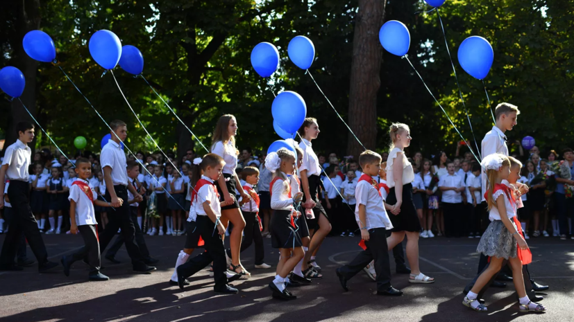 Школы Курганской области проведут линейки 1 сентября без ограничений