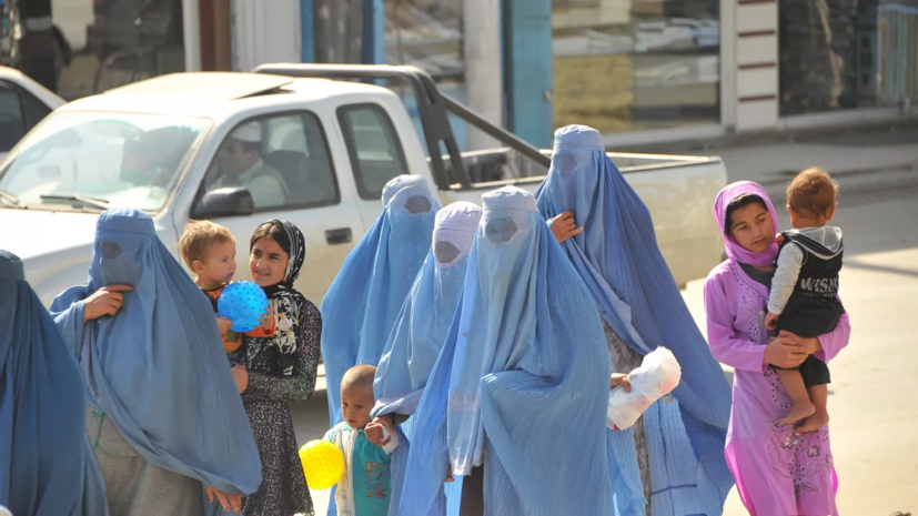 Правительство талибов: афганские женщины могут работать, но с ограничениями