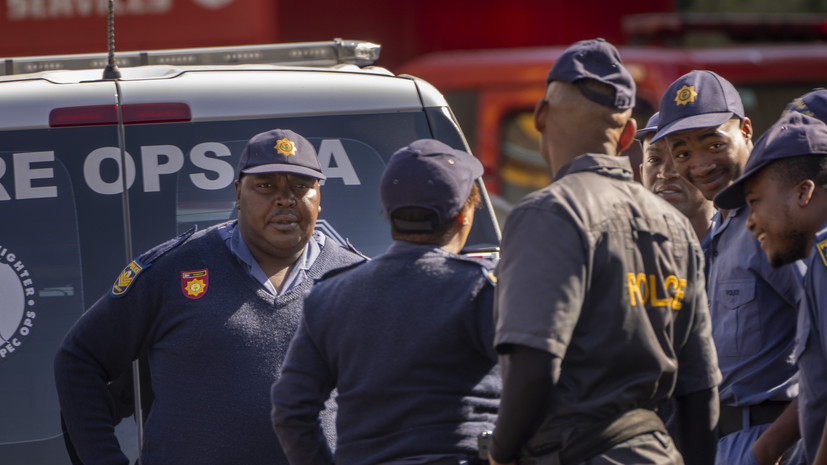 В ЮАР число погибших из-за пожара в жилом доме возросло до 63
