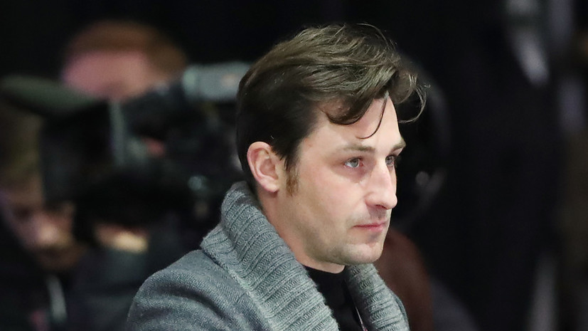 L'Obs: французского тренера по фигурному катанию Жубера обвиняют в насилии